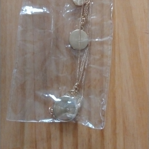 Jewelry - Picture 3 of 5